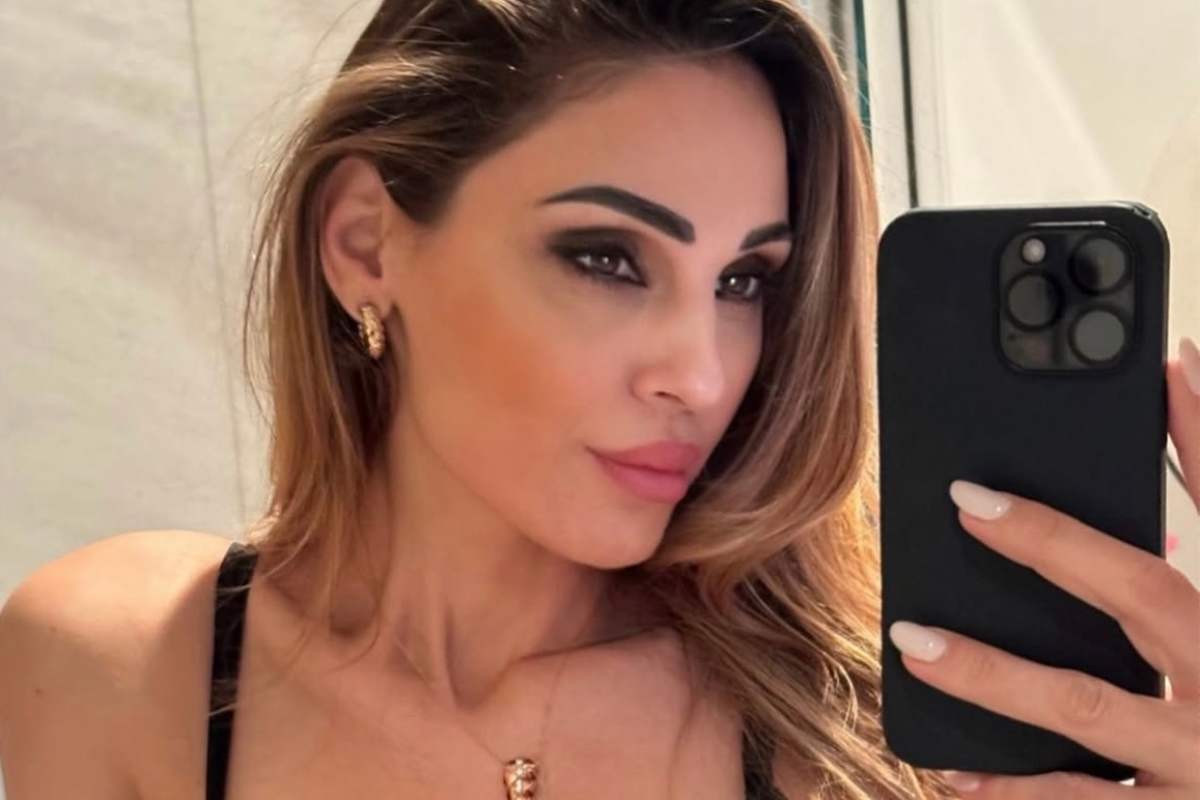 Anna Tatangelo, incinta e pungente: la frecciatina sarcastica contro Gigi D’Alessio