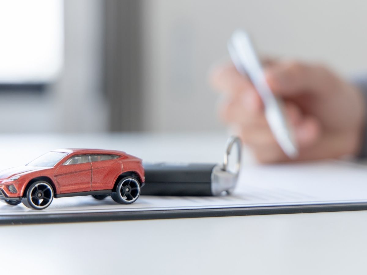 Compilare documento modellino auto